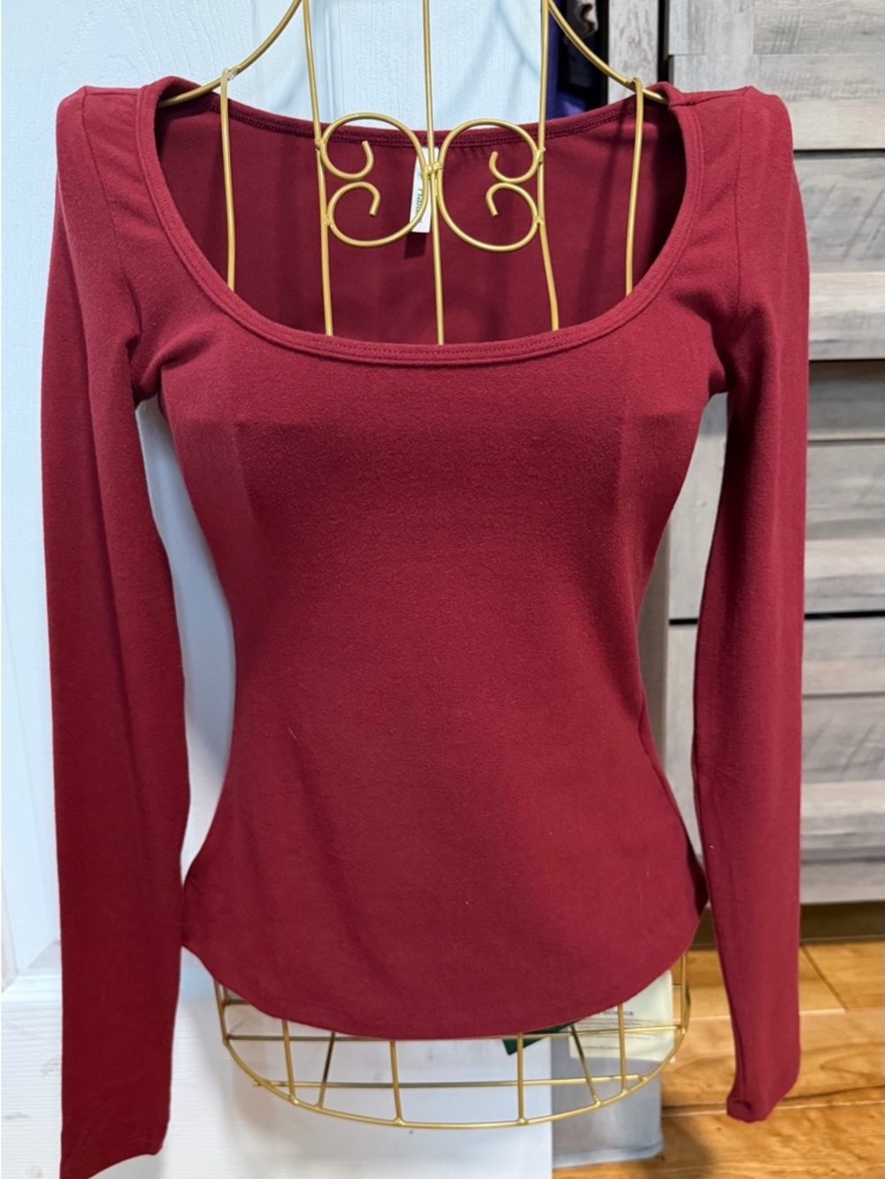 HALARA Women's Long Sleeve Scoop Neck Top - Burgundy Wine